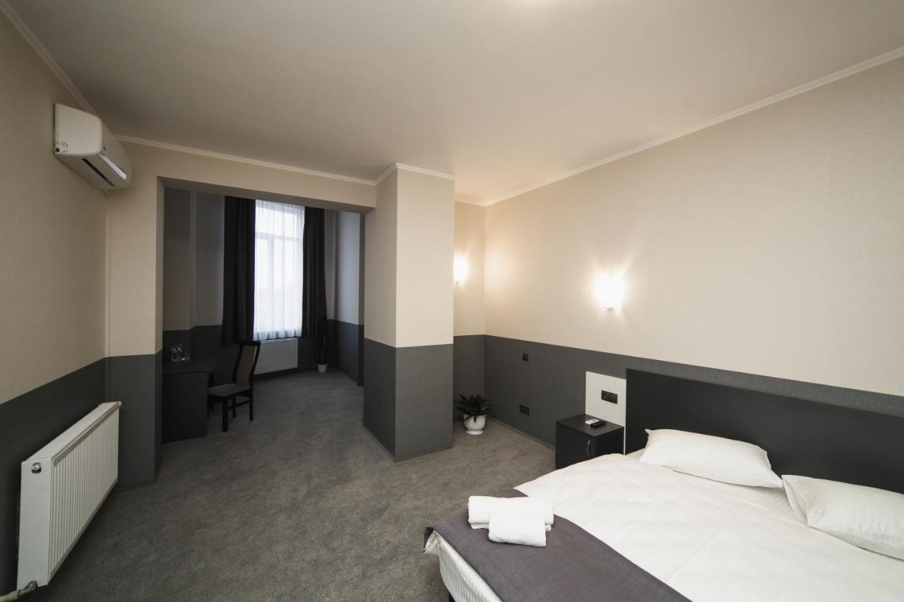 Hotel Golden Ring Ternopil Exterior foto